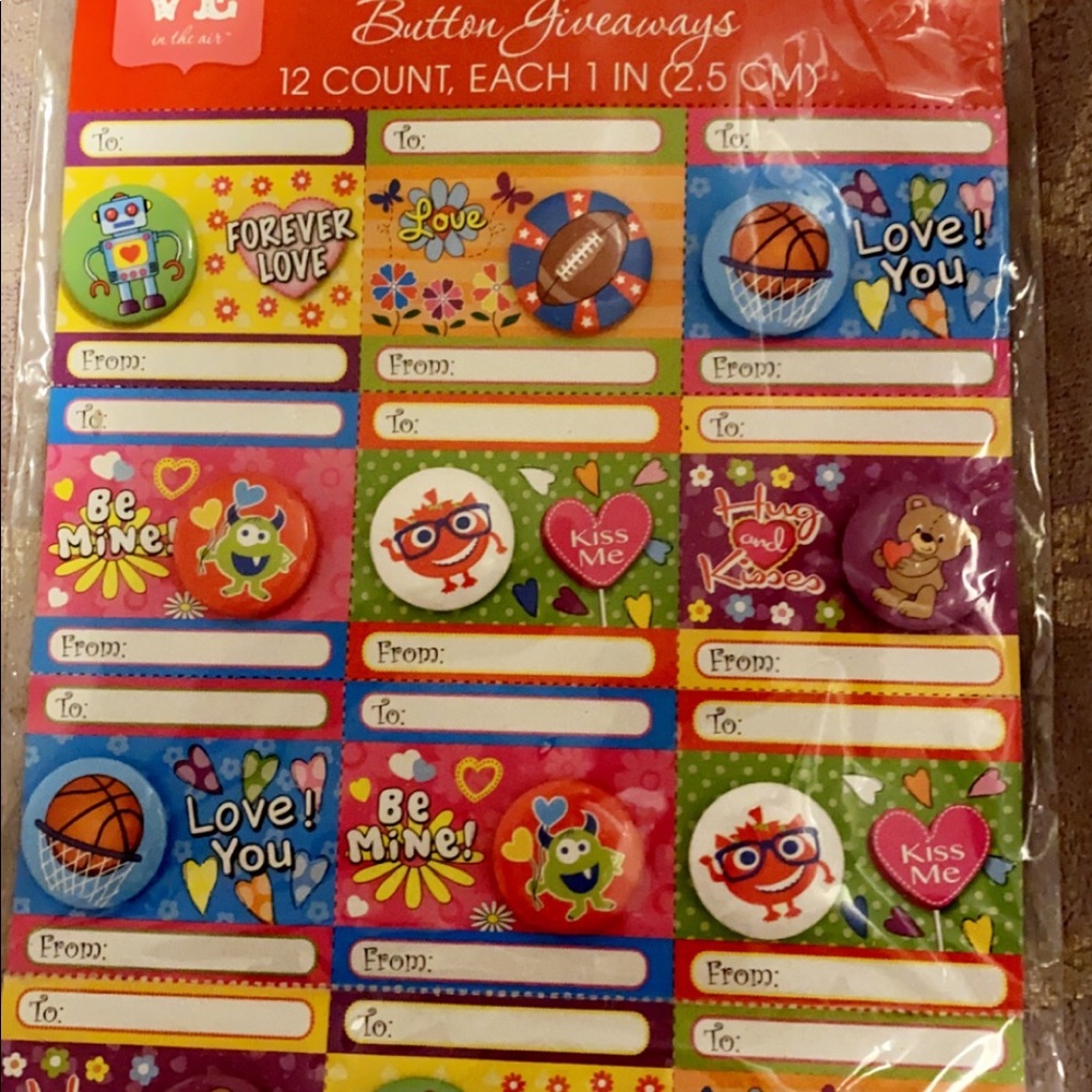 Button Giveaways - Picture 2 of 6